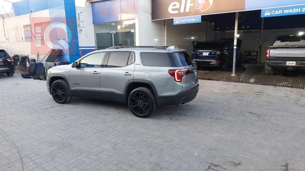 جي ام سي اكاديا